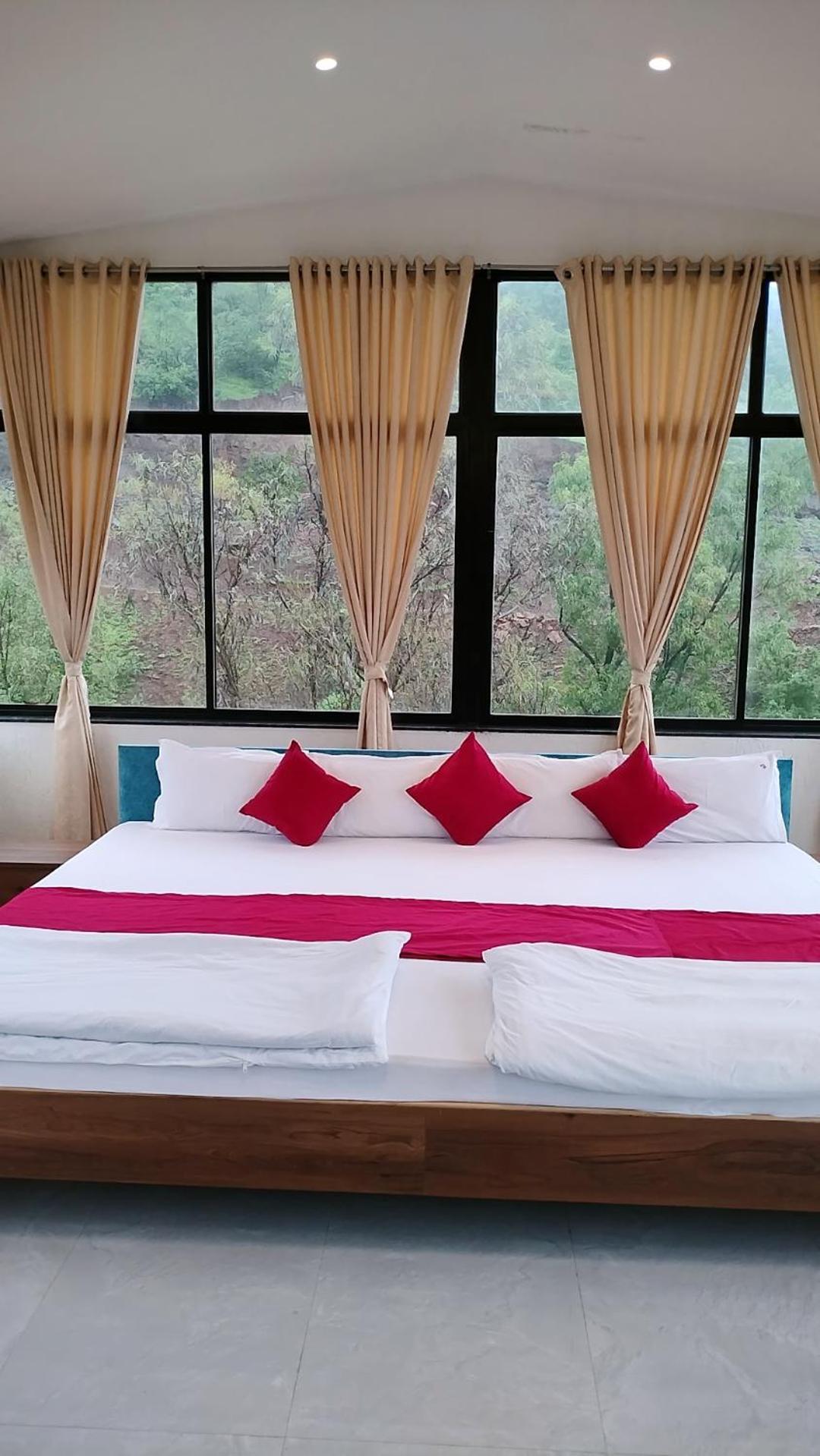 Golden Resort Igatpuri Extérieur photo