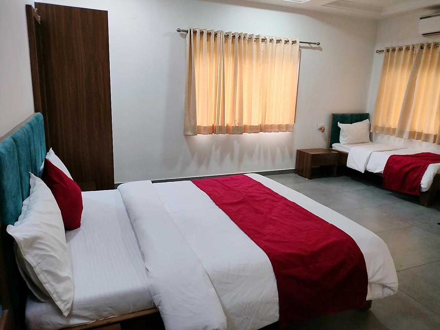 Golden Resort Igatpuri Extérieur photo