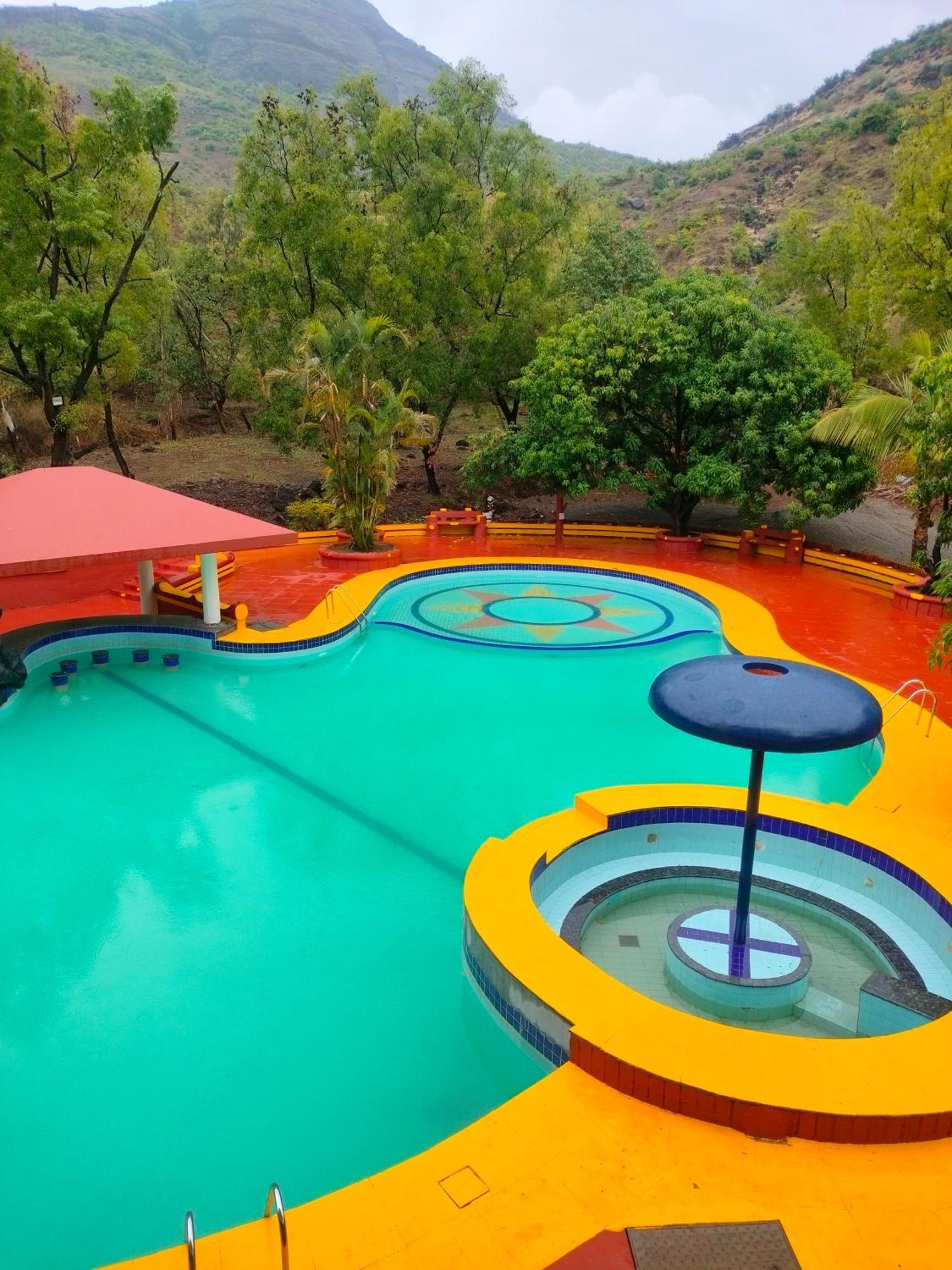 Golden Resort Igatpuri Extérieur photo